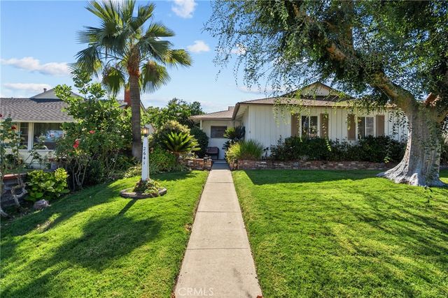 2641 N Buena Vista Street, Burbank, CA 91504