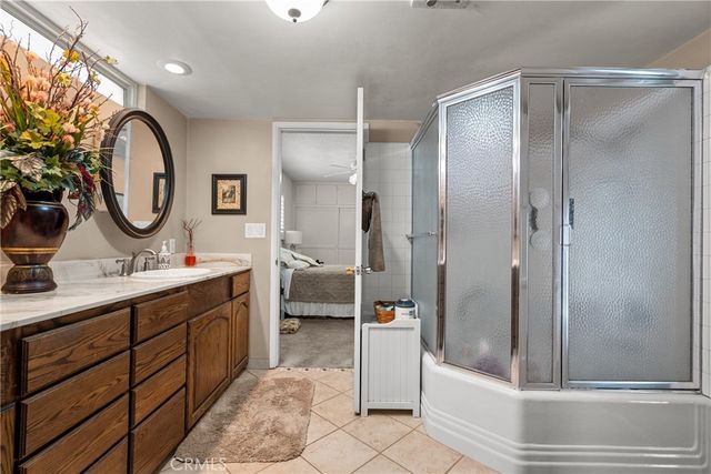2641 N Buena Vista Street, Burbank, CA 91504