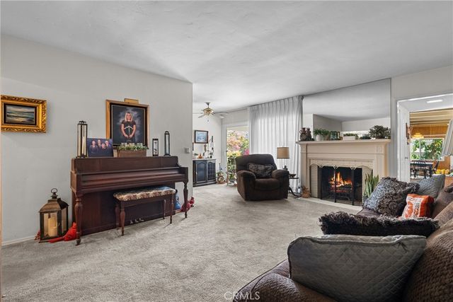 2641 N Buena Vista Street, Burbank, CA 91504
