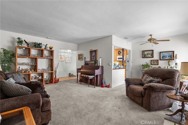 2641 N Buena Vista Street, Burbank, CA 91504