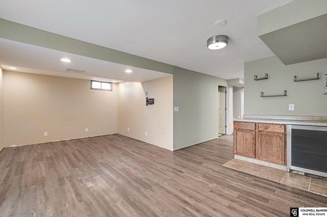 4626 N 94th Street, Omaha, NE 68134