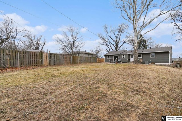 4626 N 94th Street, Omaha, NE 68134