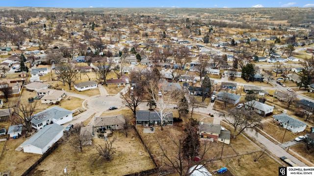 4626 N 94th Street, Omaha, NE 68134