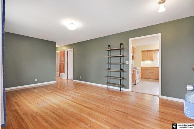 4626 N 94th Street, Omaha, NE 68134