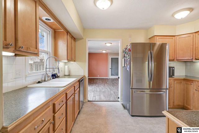 4626 N 94th Street, Omaha, NE 68134