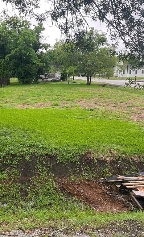 7214 Dallas Street, Baytown, TX 77521