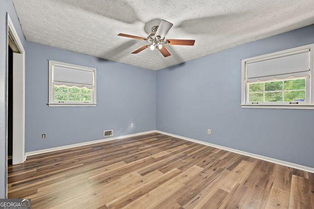 2653 Amberly Way, Snellville, GA 30078