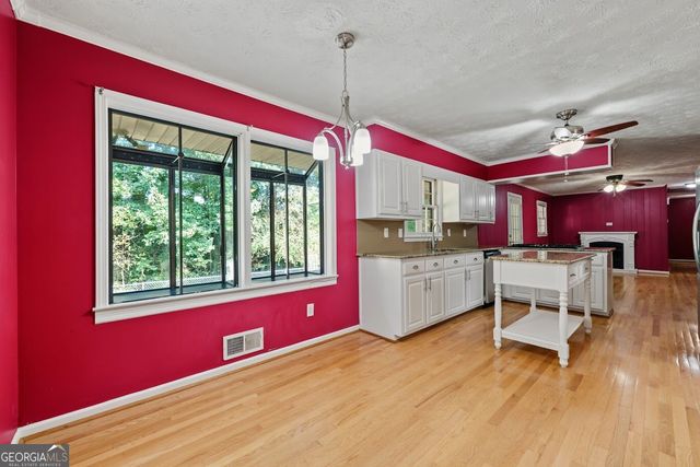 2653 Amberly Way, Snellville, GA 30078