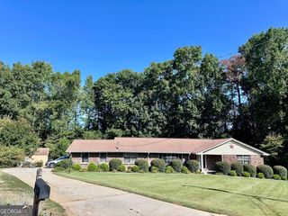 2653 Amberly Way, Snellville, GA 30078
