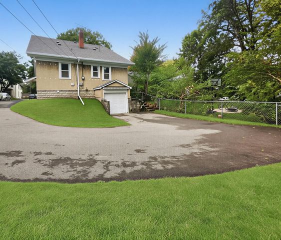 690 Ohio Street, Saint Paul, MN 55107