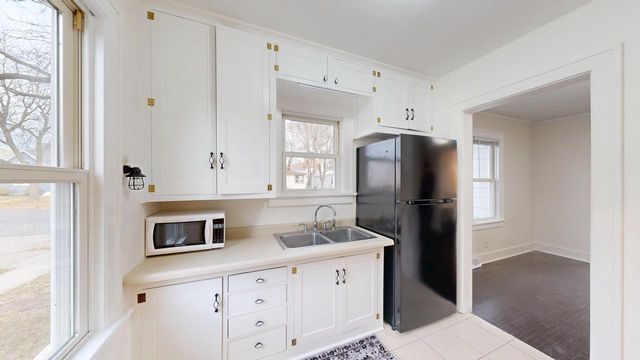 1016 20th STREET S, La Crosse, WI 54601