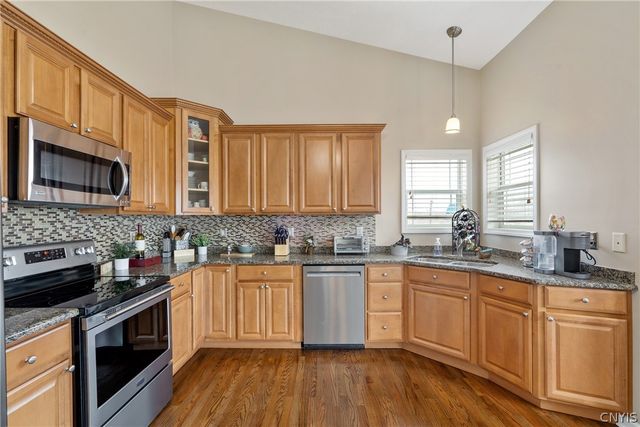 7940 Joss Farm Way, Cicero, NY 13039