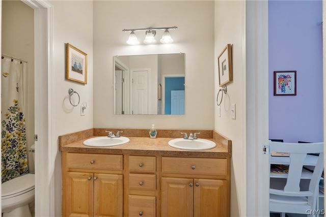 7940 Joss Farm Way, Cicero, NY 13039