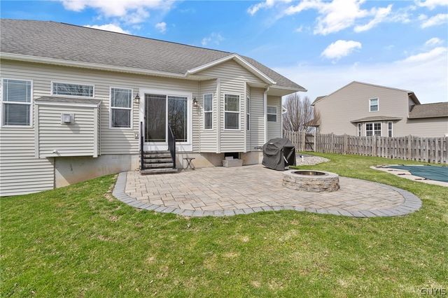 7940 Joss Farm Way, Cicero, NY 13039