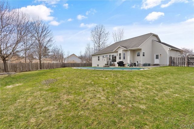 7940 Joss Farm Way, Cicero, NY 13039