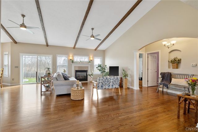 7940 Joss Farm Way, Cicero, NY 13039