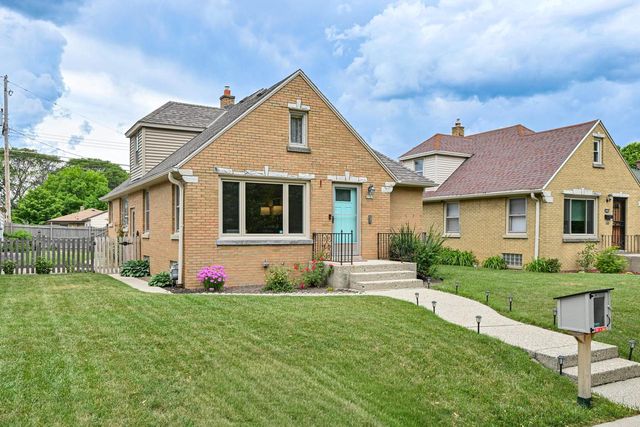 3767 N 77th STREET, Milwaukee, WI 53222