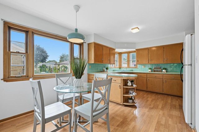 3767 N 77th STREET, Milwaukee, WI 53222