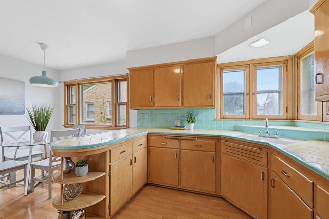 3767 N 77th STREET, Milwaukee, WI 53222