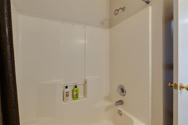 1545 Tudor Drive, Moore, OK 73160