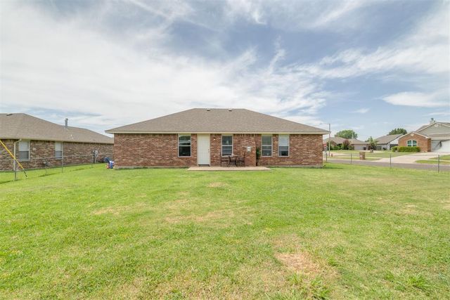 1545 Tudor Drive, Moore, OK 73160