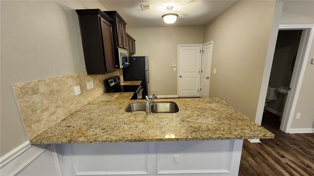 4680 Ravenwood Loop, Union City, GA 30291
