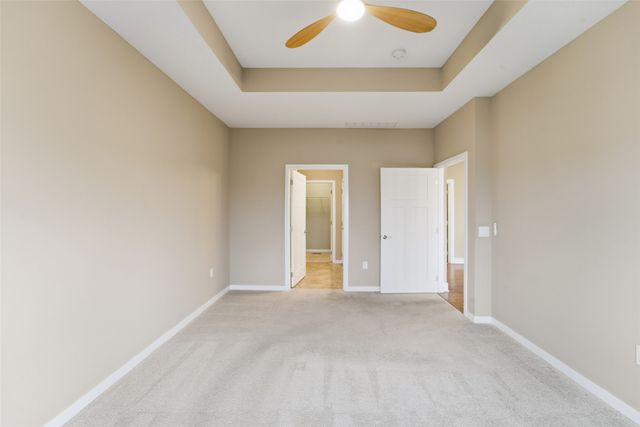 5660 Prairie Grass Drive, Johnston, IA 50131