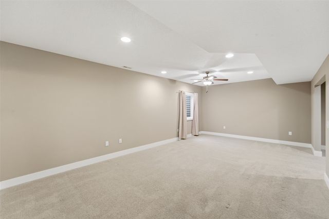 5660 Prairie Grass Drive, Johnston, IA 50131