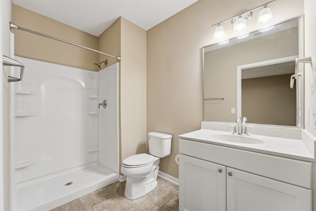 5660 Prairie Grass Drive, Johnston, IA 50131