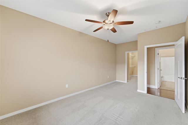 5660 Prairie Grass Drive, Johnston, IA 50131