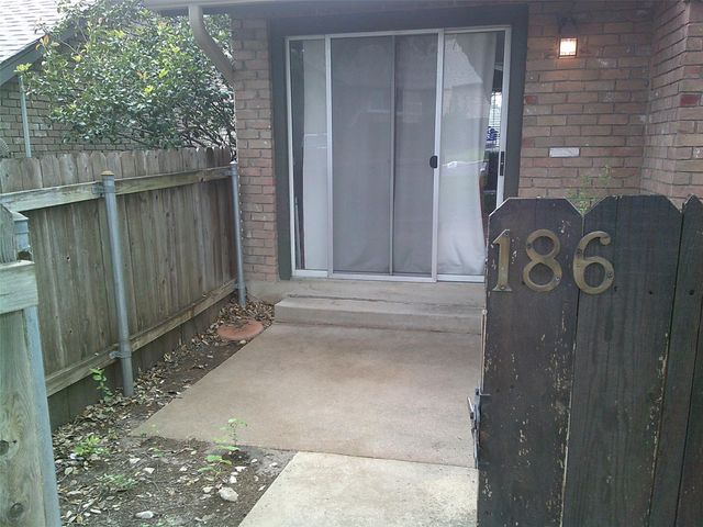 1015 E Yager LN E 186, Austin, TX 78753