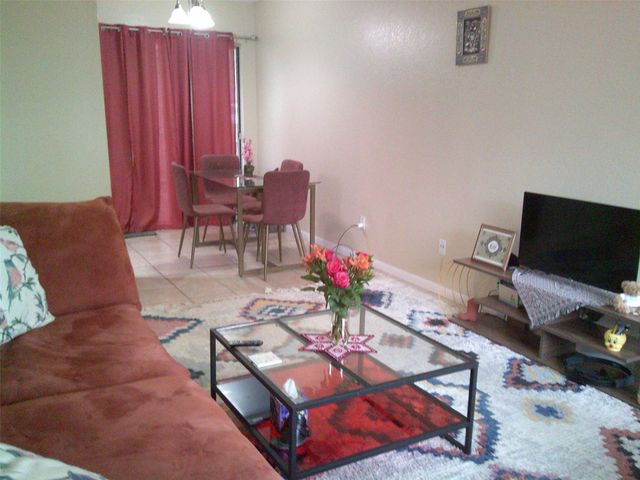 1015 E Yager LN E 186, Austin, TX 78753