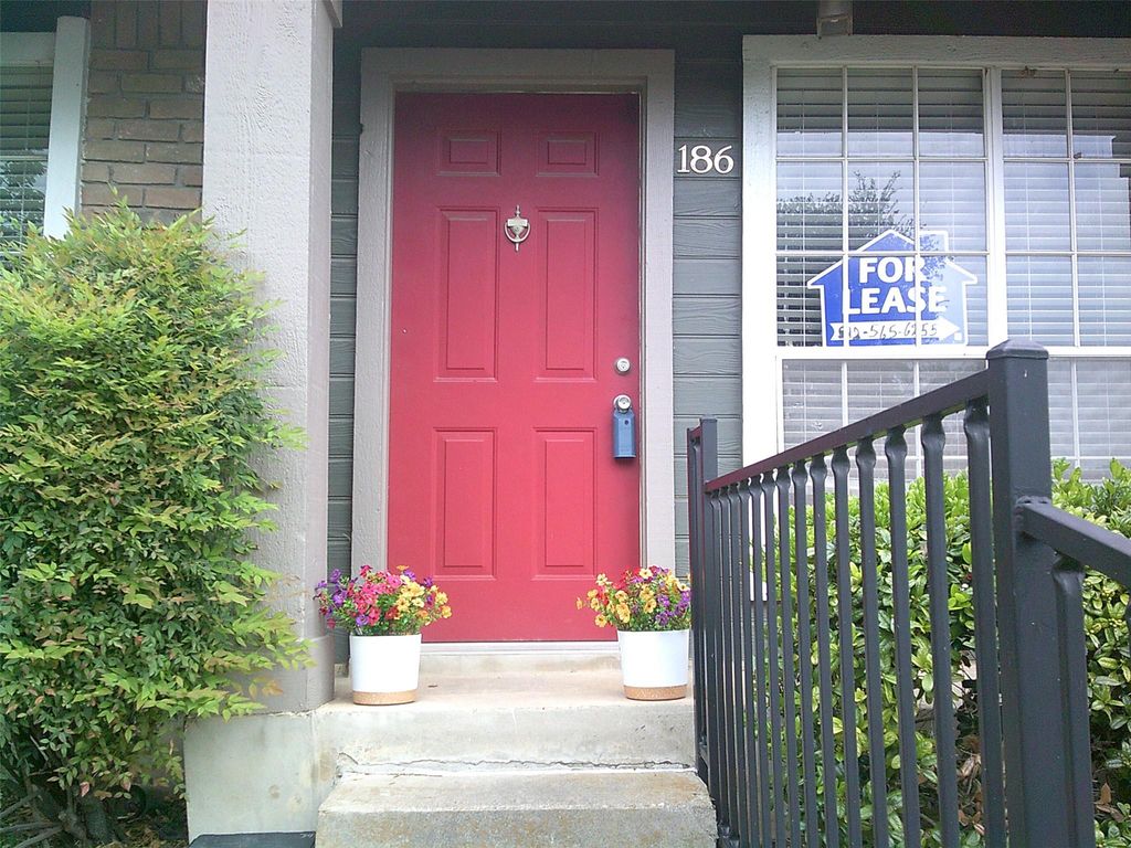 1015 E Yager LN E 186, Austin, TX 78753