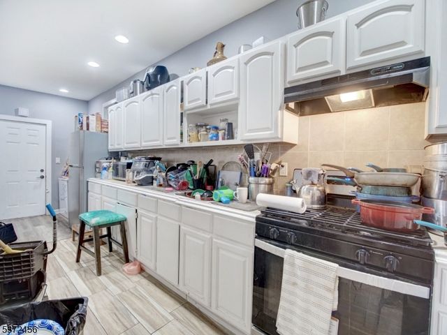 67 9Th Ave, East Orange City, NJ 07018