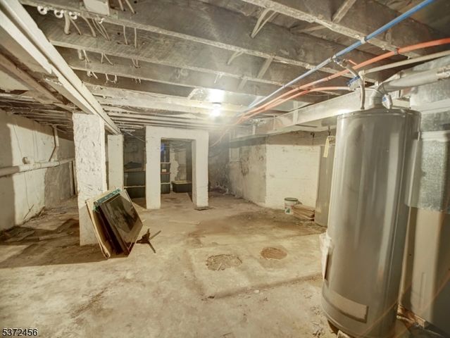 67 9Th Ave, East Orange City, NJ 07018