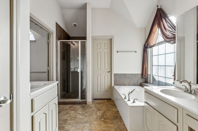 9628 Makiposa Lane, Fort Worth, TX 76177