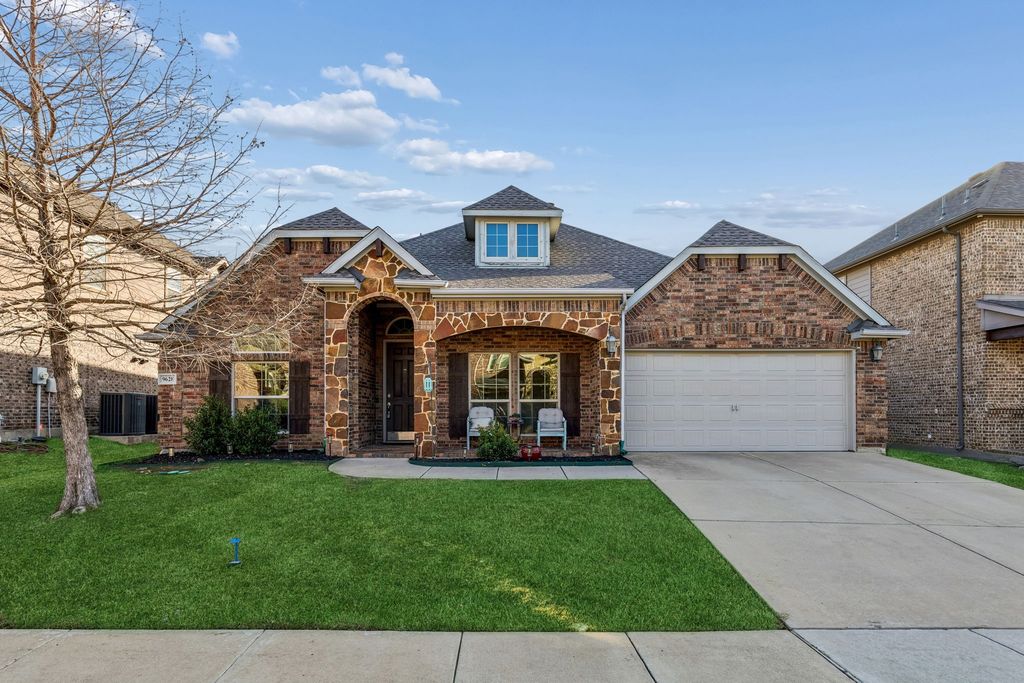 9628 Makiposa Lane, Fort Worth, TX 76177