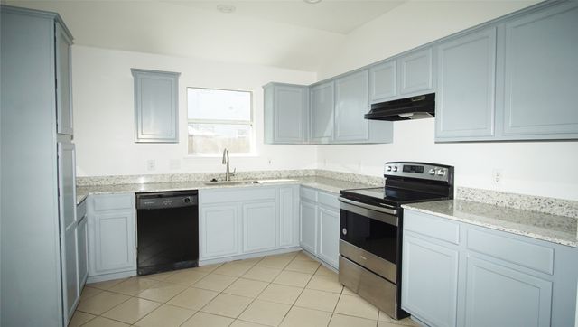 319 13th Street, Grand Prairie, TX 75051