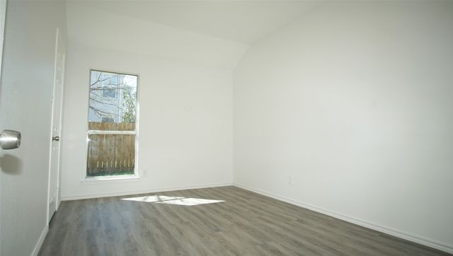 319 13th Street, Grand Prairie, TX 75051