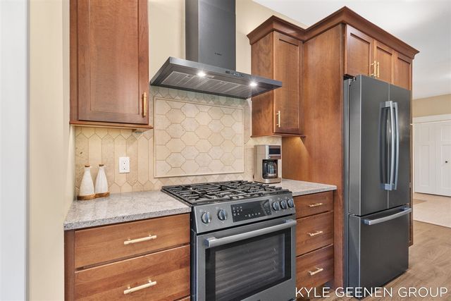 6437 Copperleaf Court 17, Holland, MI 49423