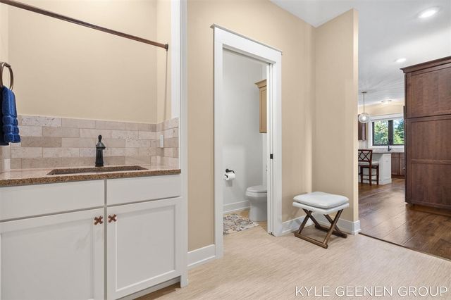 6437 Copperleaf Court 17, Holland, MI 49423