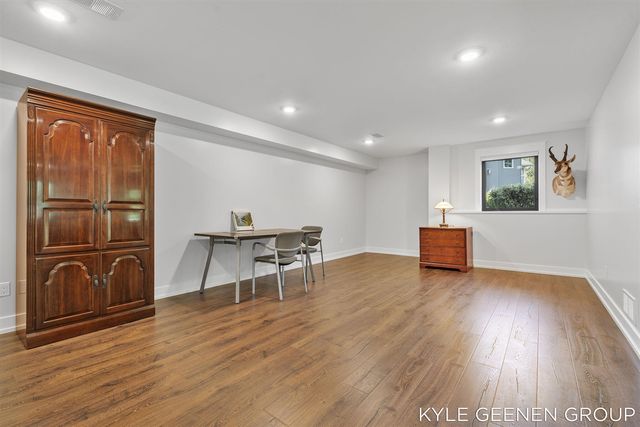 6437 Copperleaf Court 17, Holland, MI 49423