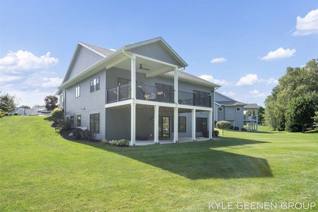 6437 Copperleaf Court 17, Holland, MI 49423