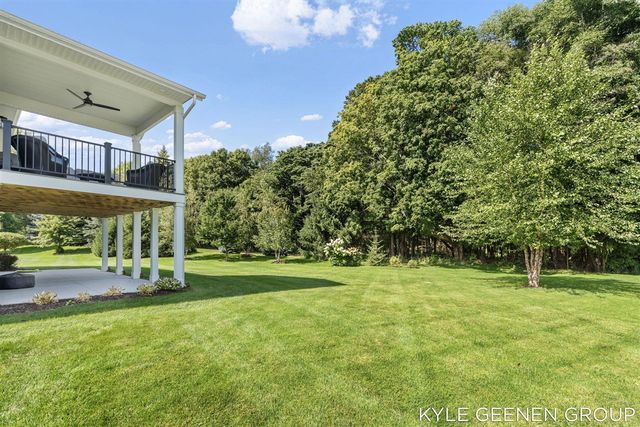 6437 Copperleaf Court 17, Holland, MI 49423