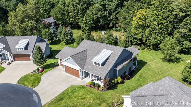 6437 Copperleaf Court 17, Holland, MI 49423