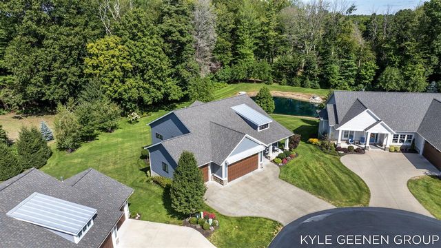 6437 Copperleaf Court 17, Holland, MI 49423