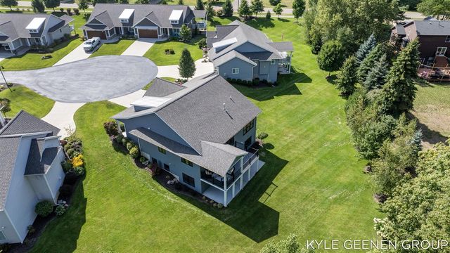 6437 Copperleaf Court 17, Holland, MI 49423