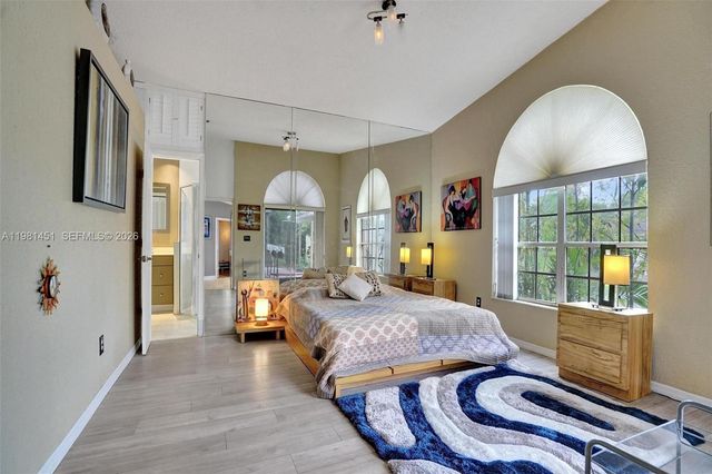 11585 N Quayside Dr, Cooper City, FL 33026