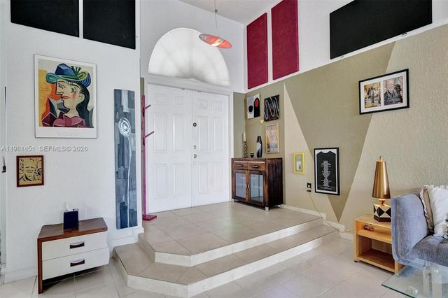 11585 N Quayside Dr, Cooper City, FL 33026