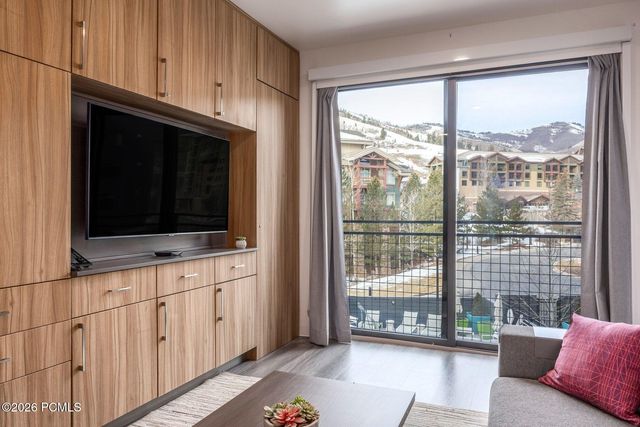 2670 W Canyons Resort Drive 202, Park City, UT 84098